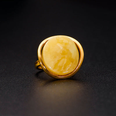 Unlock the Healing Power of Pure Baltic Amber: A One-of-a-Kind Gemstone Ring