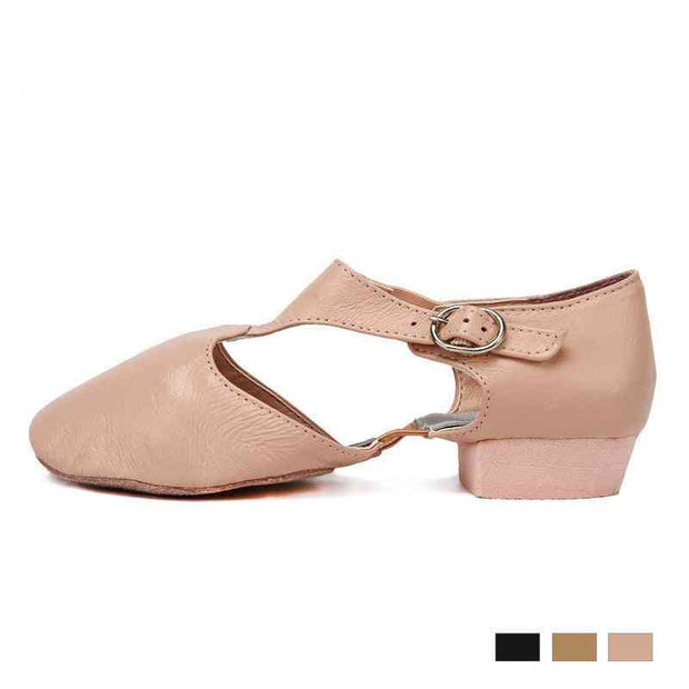 Beige soft sole ballet shoes with buckle strap