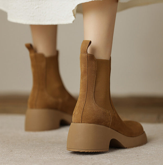 Back view of tan suede Chelsea boots