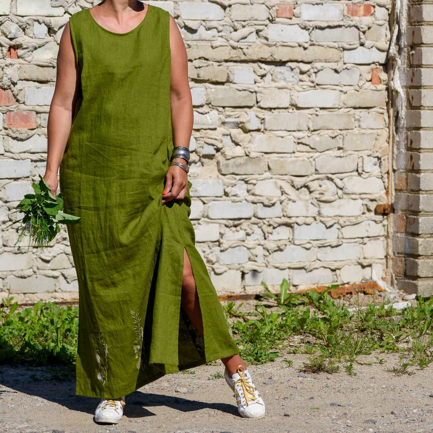 Ankle Length Sleeveless Linen Dress With Side Splits And Embroidery, Green - Jo-Bolt-Store