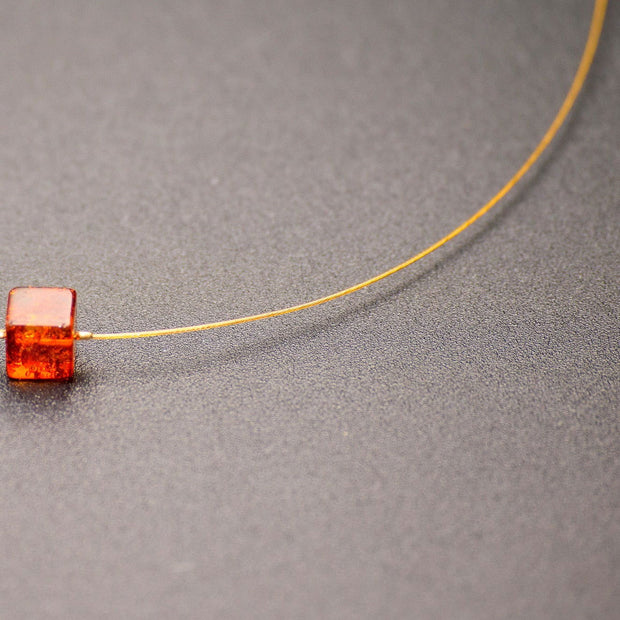 Golden Plated String Baltic Amber Necklace Menulis - Jo-Bolt-Store